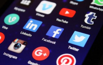 LES MÉDIAS SOCIAUX: UN ATOUT POUR VOTRE BUSINESS